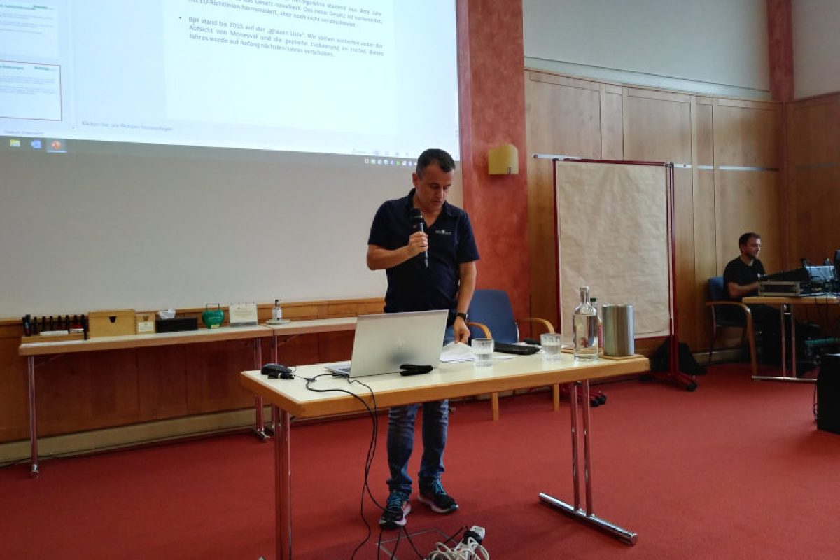 0  HB=0,2,-4 FN=0 FB=0 outdr=0 G=[4.1] exp=30.303032 rt=0 FM0 CR0 Prmid2 mxDrkA0.93 mxBrtA0.73 mxPkNSat2.53 dr22.40 br15.61 wdr8.16 wbr13.28 sbr7.78 ldr27.41 lp52.0 [f0] 110110010bfalic 00000